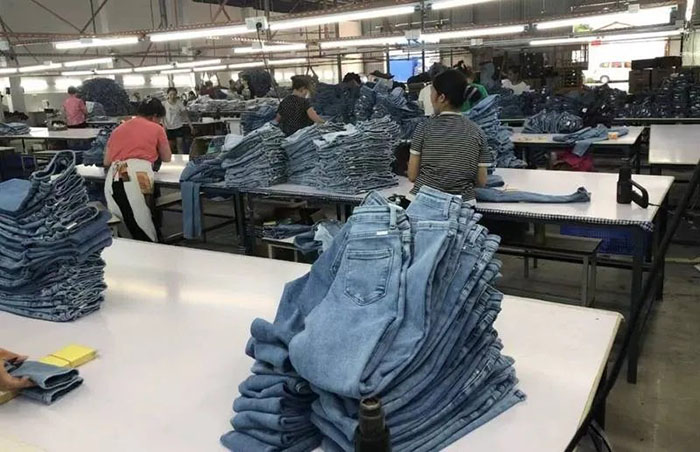 Men’s & Women’s Jeans Pants Wholesale (6)